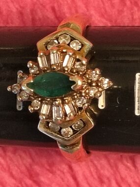10kGold Women’s Ring with Emerald Green Center Stone